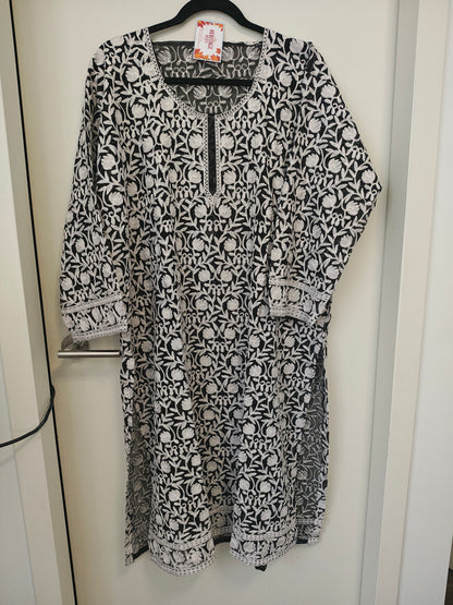 Traditional Handcrafted Georgette Long Kurti - Kashmiri Embroidered