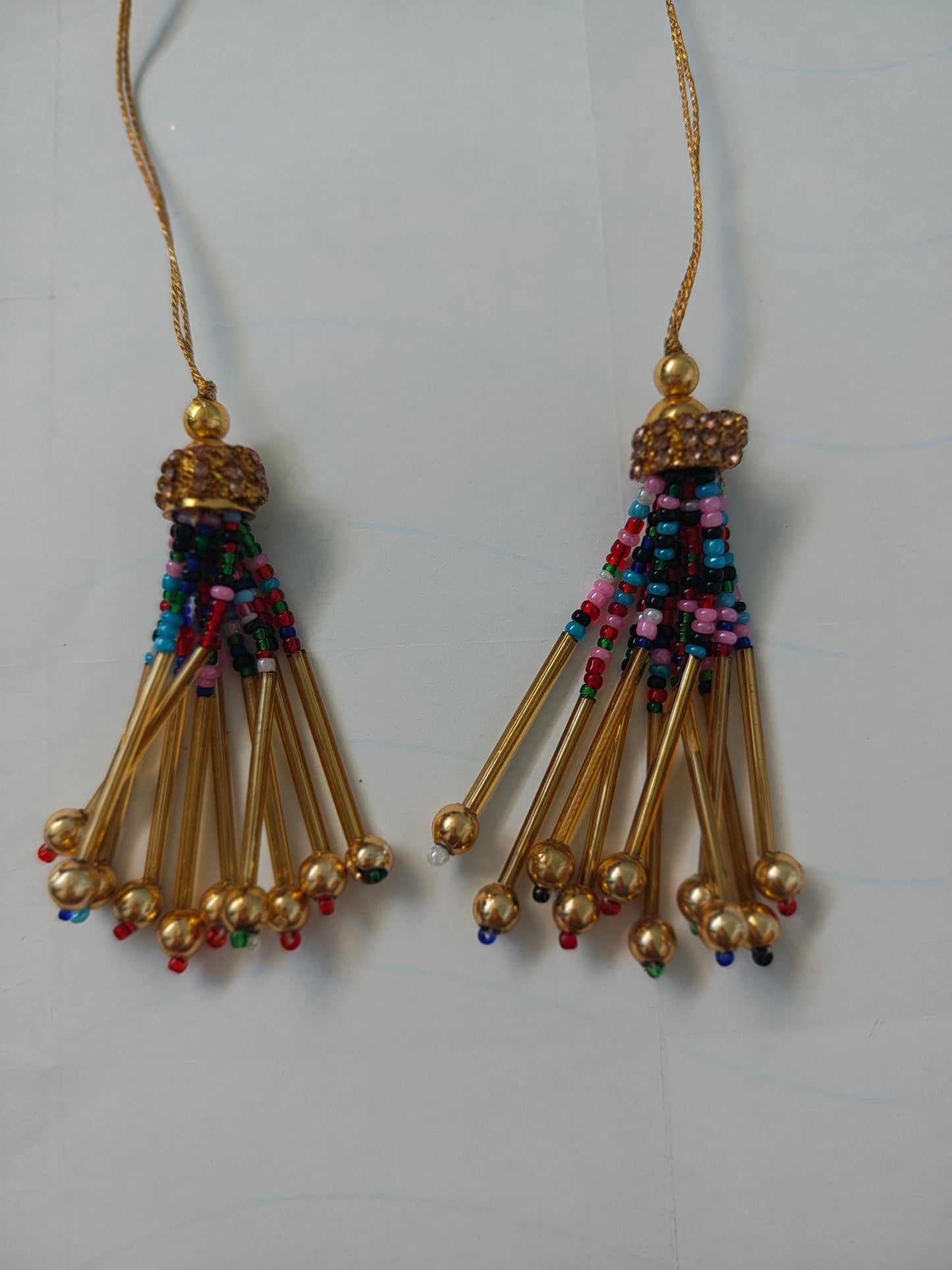 Handcrafted Kashmiri Athoor with multicolored beads